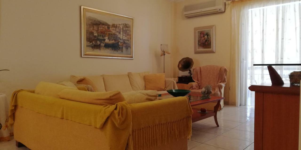 Apartment Giorgos Kalamata Eksteriør billede